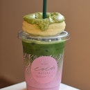 1️⃣Pink Matcha [6800KRW ~> $8.16] 
Finally, a pink matcha beverage that’s NOT STRAWBERRY but rather something more unique and exotic: Betroot, berries & hibiscus 🌺 .