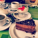 finally... my craving for cake. not the best but still good. #dessert #cake #coffee #tea #food #chocolate