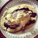 My homemade pancakes for dessert...😋😁#foodies #foodblog #foodcoma #foodcoma #foodporn #lovefood #desserts #drools#yummy #happytummy #diy #sundays