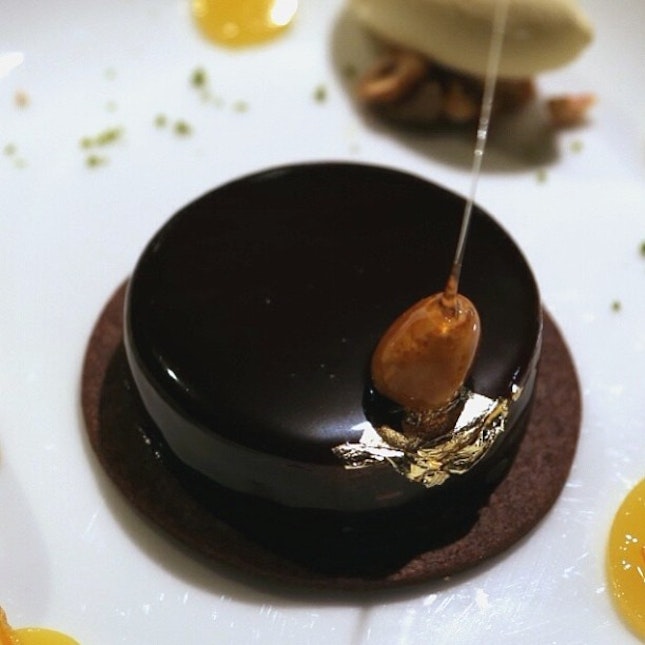 Dessert at Joel Robuchon, where you sit around in square facing an open kitchen