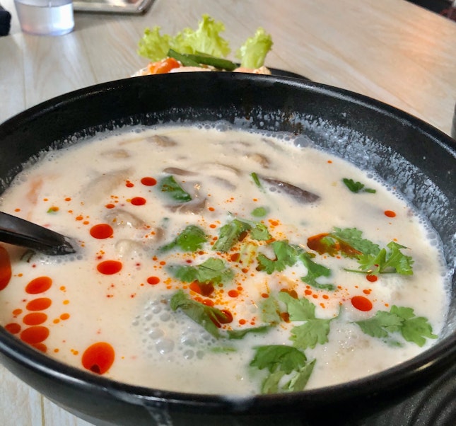 Coconut Soup (Chicken) - Large [$13]