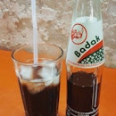 The Rootbeer of Medan - Badak 🍺
Manufactured by one of the oldest local soft drinks company in Indonesia.