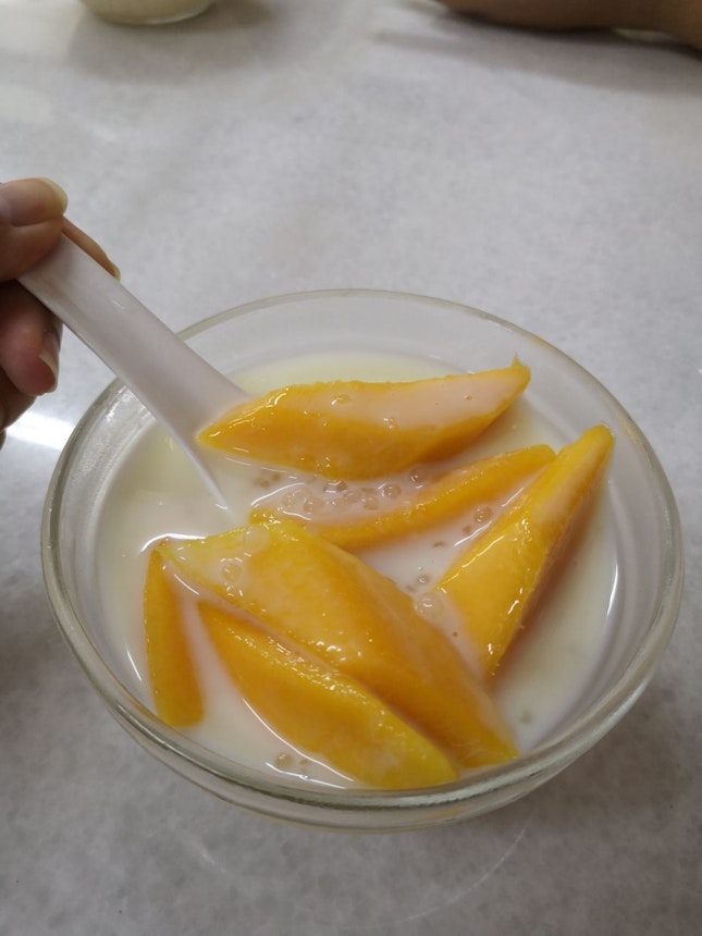 Fresh Milk With Mango Sago 