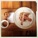Warm bowl of porridge for brekkie at @deadmanespresso #yum ☺