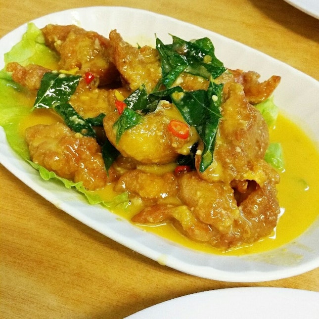 Chicken With Salted Egg Sauce