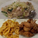 #Seafood Fried Beehoon, deep fried #chickenwings and #calamari.
