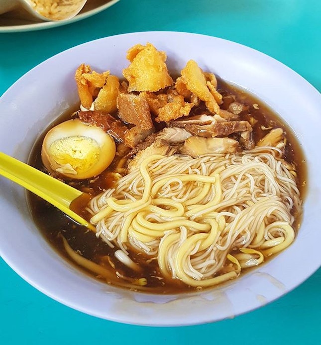This bowl of Lor Mee only costs S$3!