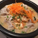 Pork Kimuchi Nabeyaki Udon ($12.90)
🍜
I always love Tonkotsu Soup Base for its rich & meaty taste!