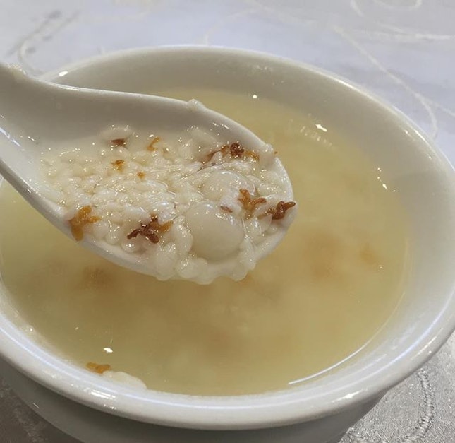 桂花米酒粉子 Glutinous Rice Ball in Rice Wine ($6)
🍶
This is the first time I have ever seen & tried this unique dessert.