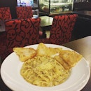 Pan Fried Fish with Fettuccine in Cream Sauce ($9.50)
🍝
Random visit to this place located along the much secluded link way where there was hardly any human traffic.