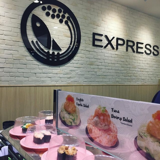 Sushi Express for the family on Sunday nite 🙂🙂Simple Simple Fast Fast 😀😀 Hmmm but not really shiok shiok 😜😜 #burpple