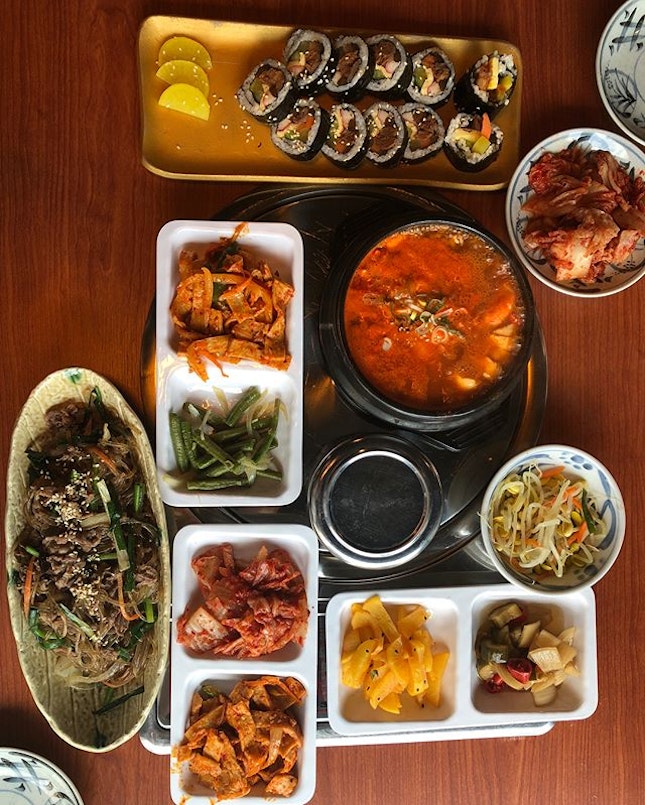 My 3rd visit within 2 weeks 🤪
Korean cuisine is always welcome by my tummy 🤣
💕
As usual, the banchan here are of variety & quality.