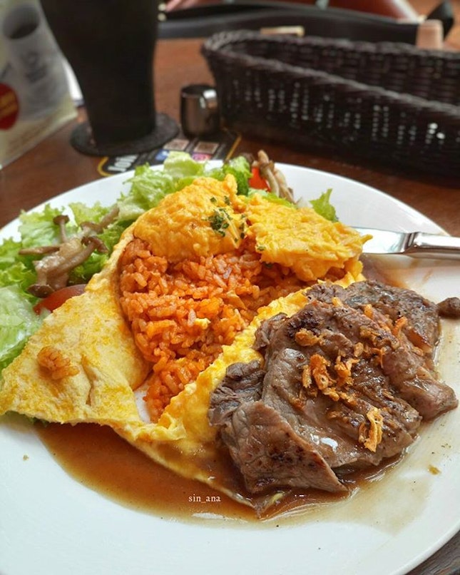 lured by the lunch special at 50% but ended up ordering omu rice & angus beef steak plate with salad at full price 🤔

#sgfood #asianfood #japanesefood #burpple #whati8today #happybelly #foodphotography #foodstagram #angus #omurice