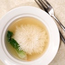 刀神's Chrysanthemum Tofu Soup (part of 6 course Imperial Feast "Guo Yan" menu at $48, UP:$88).