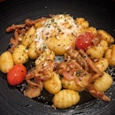 @first25cafe Weekday Lunch: Spicy Miso Butter Gnocchi SGD 10.90+, includes Tea/Coffee 🍴 Perhaps because First 25 Cafe is located away from Tanjong Pagar Road, where most eateries congregate, even though it is not new, it still seems to be operating outside the radar of most people working in Tanjong Pagar.