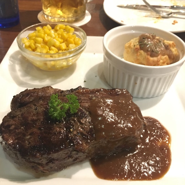 300gm Sirloin Steak, Buttered Corn & Southern Biscuit