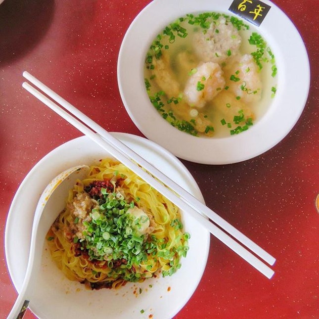 百年 Yong Tau Foo ($5) - Dried Mee Pok (Scallop & balacan Chilli), Soup (Handmade meatballs, prawn balls and other beancurd stuffings).