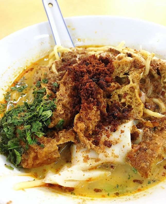 Not the usual lemak laksa, but their was packed with spices and flavours.