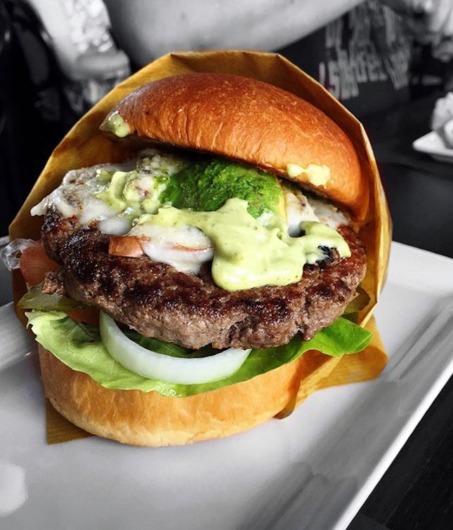 With the option of assembling your own burger, mine was a hearty one with a thick juicy steak patty, portobello mushrooms, avocado and Brie cheese, topped with pesto aioli sauce.