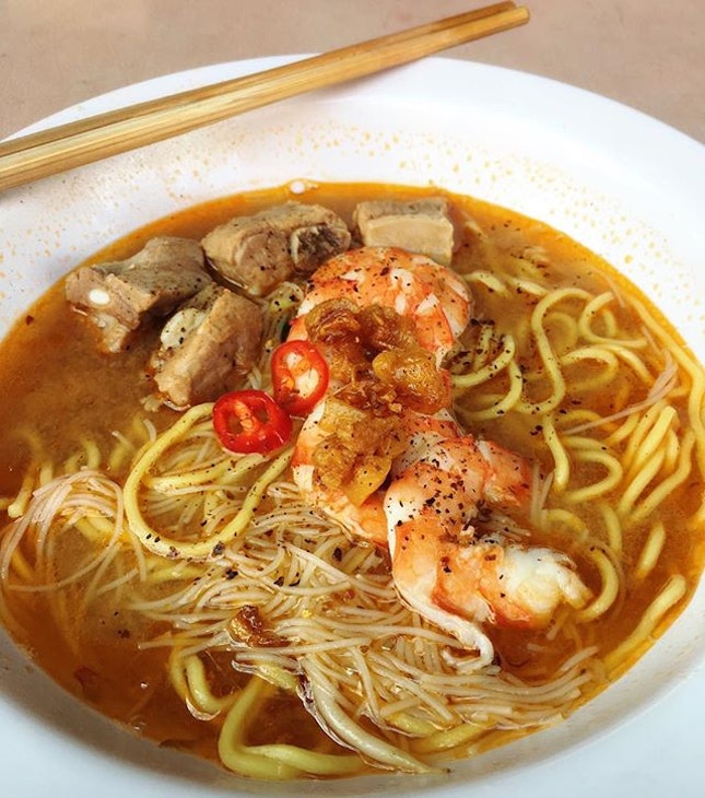 A Sunday morning trip that's worth making, because its prawn broth had such rich umami.
