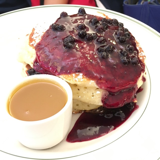Blueberry Pancakes with Warm Maple Butter
