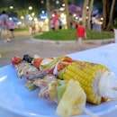 Where art and food are found at Cicada Weekend Market with good lighting and large crowd.🏖🏖🏖 Read on foodgem.sg/travel/thailand/hua-hin/cicada/
.