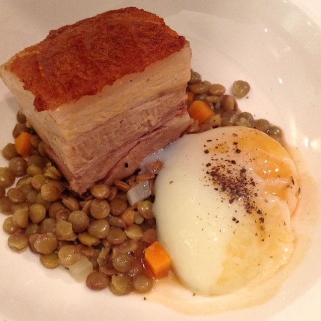 pork belly with egg and beans