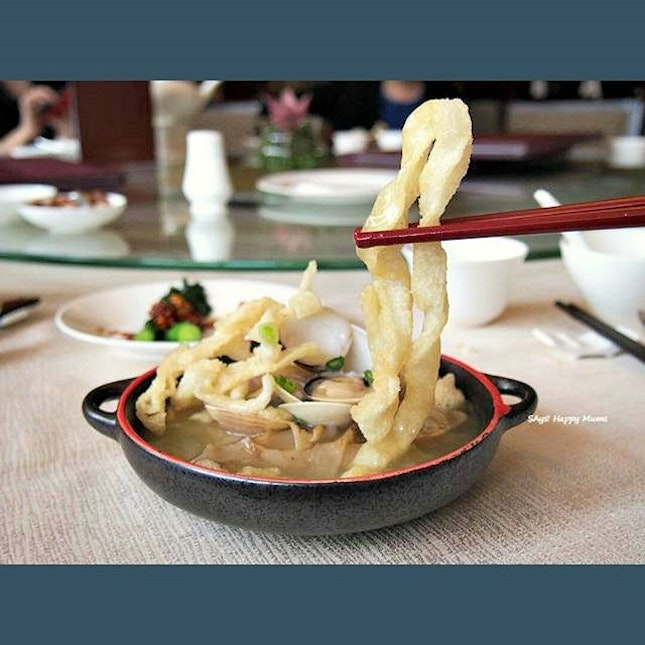 [Menu Revamp - Wok-fried "Yuan Yang" Broad Rice Noodles with Lala Clams]

If you love the your hor fun with the old school wok hei, you'll be in for a treat with the new twist to the dish.