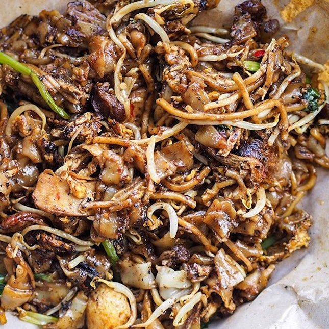 First time to actually try the char kway teow at Whampoa Drive Market (afternoon side).