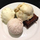 #dessert #icecream #saltedcaramel #macadamianut #strawberry