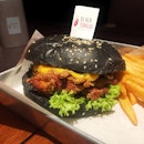 Charcoal Salted Egg Chicken Burger (S$15)
