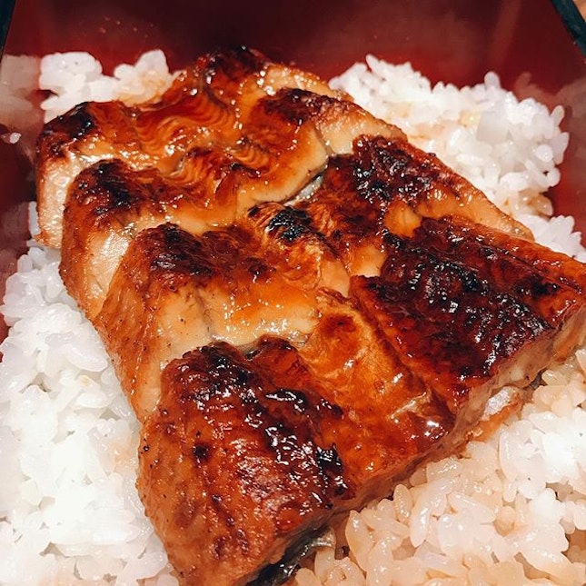 SINGAPORE
Grilled eel with warm Japanese rice is the definition of irresistible.