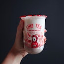 This cold Dajia Taro Fresh Milk with Unicorn Pearl is such a thirst quencher.