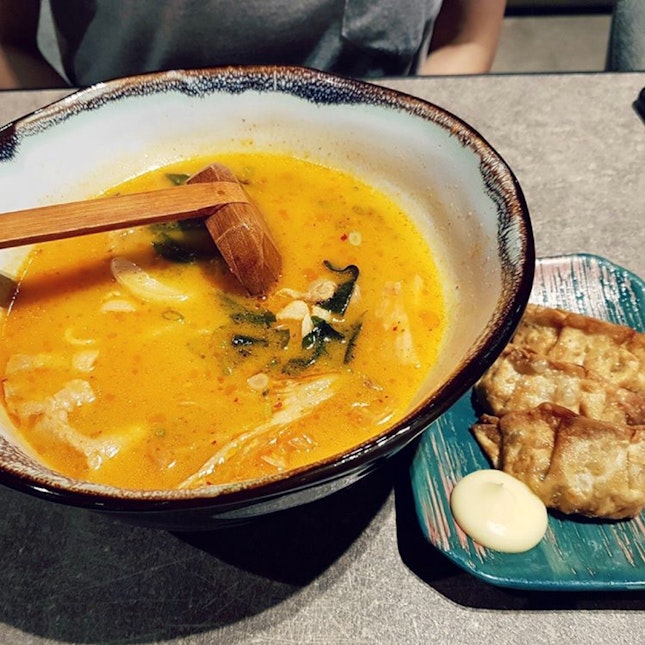 Rice cake soup with kimchi and kurobuta pork
