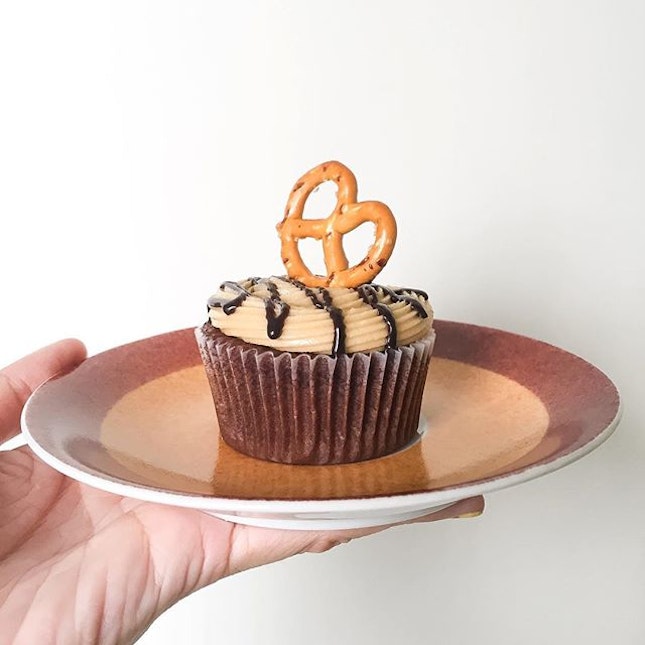 No macaron Monday today, but will a cupcake do?