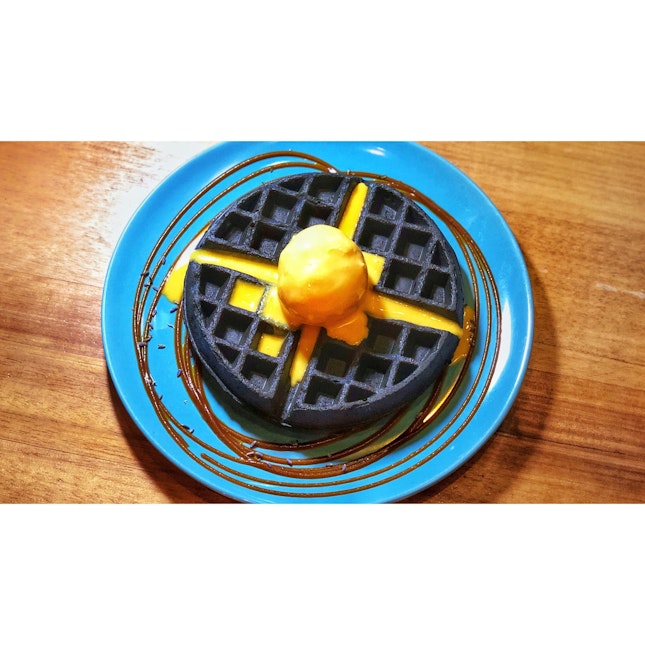 | 🥞 Salted Egg Charcoal Waffle ！...