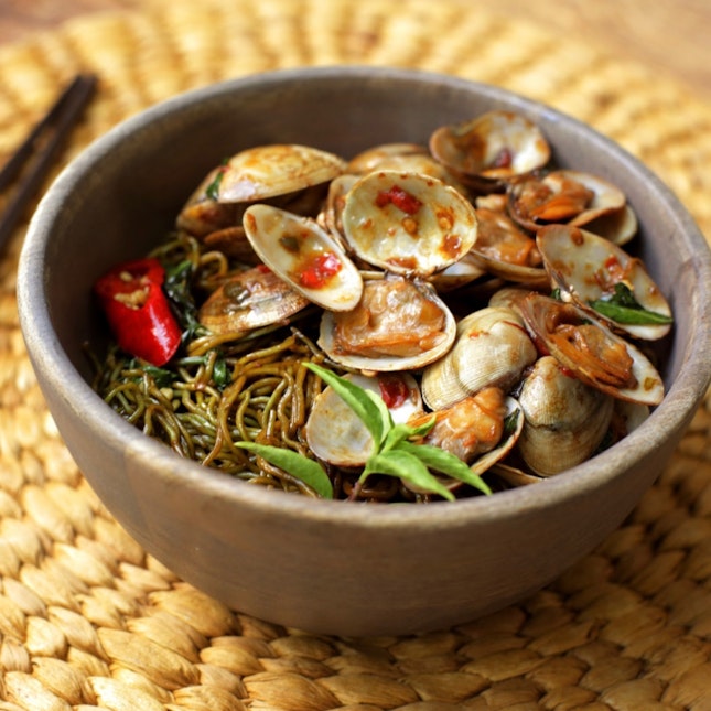 Signature Jade noodle With LaLa Flower Clam