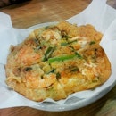 Seafood Pancake (SGD$8.90) - thick in appearance but fluffy in texture, studded with plump prawns, squid and spring onions, making for a tasty first course for us.