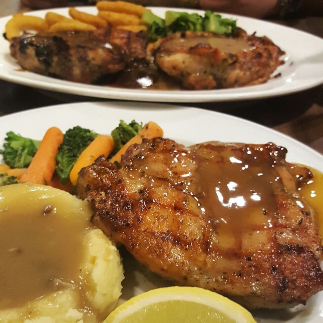 Chicken with Lemon Sauce, with Any 2 Sides ($9.90)
