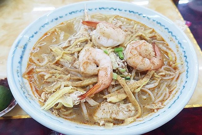 Laksa is not bad but slightly salty.