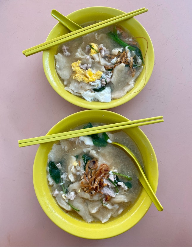 Mee Hoon Kueh Soup ($3)