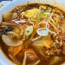 Yoonheene Food