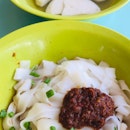 Thick Kwey Teow  Fishball Noodles