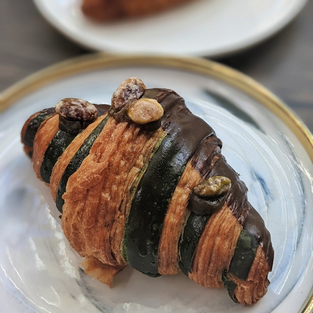 Pistachio Chocolate Croissant