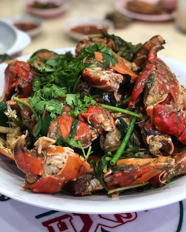 3kgs of crabs, pre-ordered and cooked in their signature white pepper.