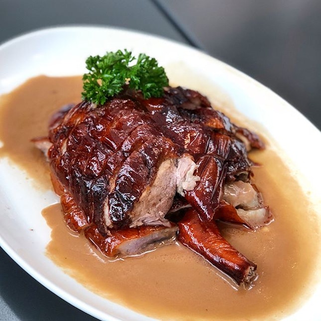 📍🇭🇰Yung Kee Restaurant!!!(Michelin Guide)
🌟3.9/5
🤤Ever since my first impressionable(and that’s a euphemism!!) experience at a particular specialty restaurant, I’ve never been a big fan of goose meat.