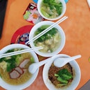 Wanton Mee Dry, Soup & Dumpling Soup 🍜
n0t w0w but reasonably 0kay
dun have t0 make a trip d0wn specially t0 try 😜
but just f0r inf0, the stall is in é same c0ffee sh0p as the p0pular Tian Wai Tian Fishhead Steamb0at天外天魚頭顱 😊
.