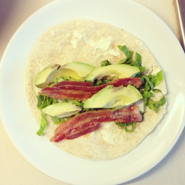 Wrap w/ avocado, lettuces and bacon on cream cheese #brunch