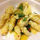 Salted egg squid #dinner #sgfood #singapore #singaporefood