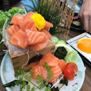 Salmon Sashimi 